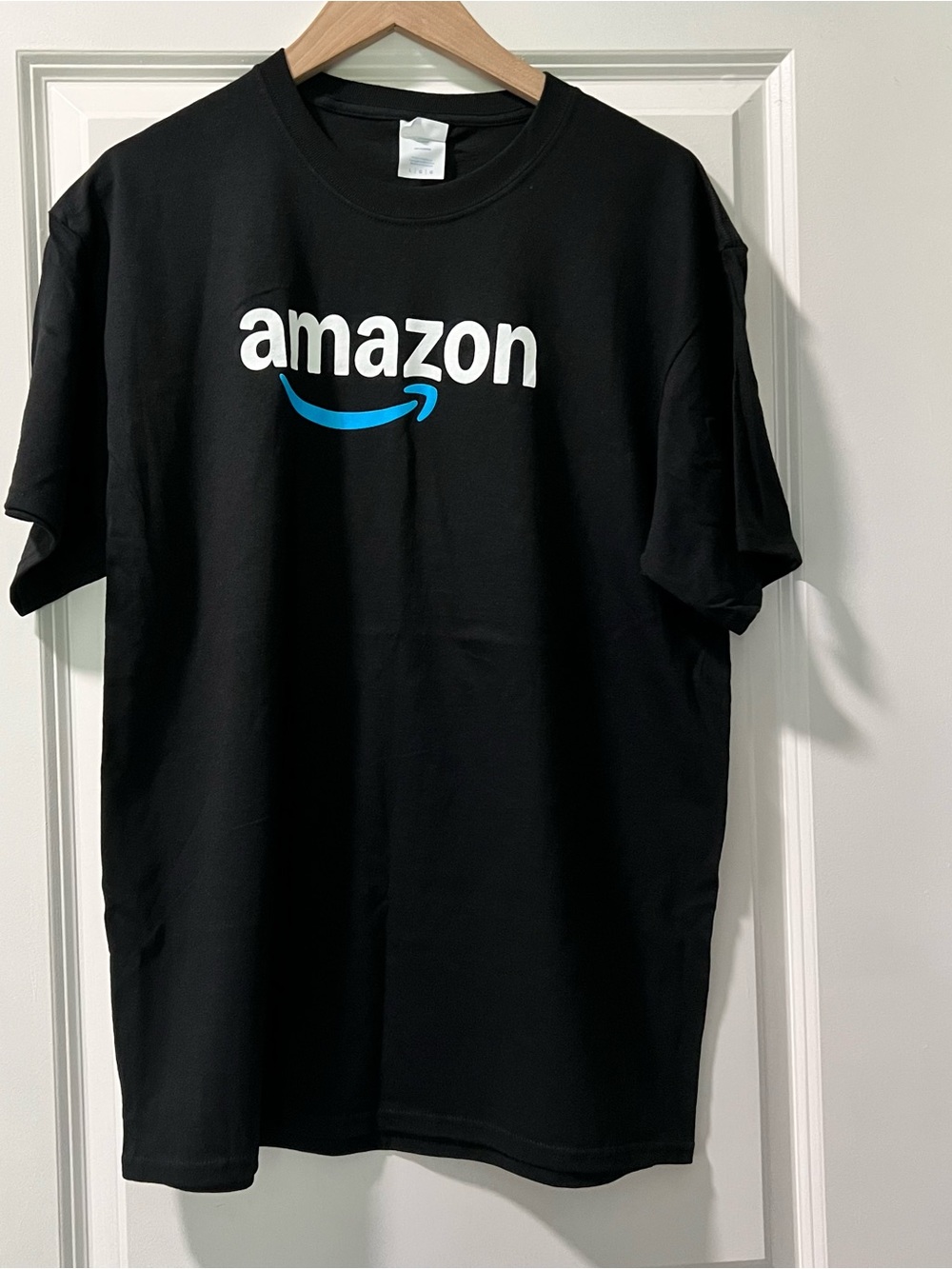NWOT Amazon Employee T-shirt Size Large Black Tee E-swag Lightweight Soft